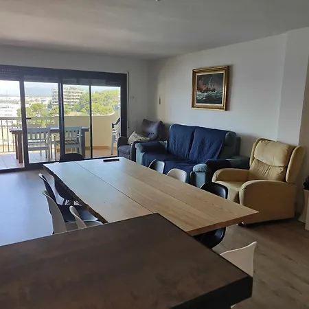 J&j Platja Dels Capellans Apartment *